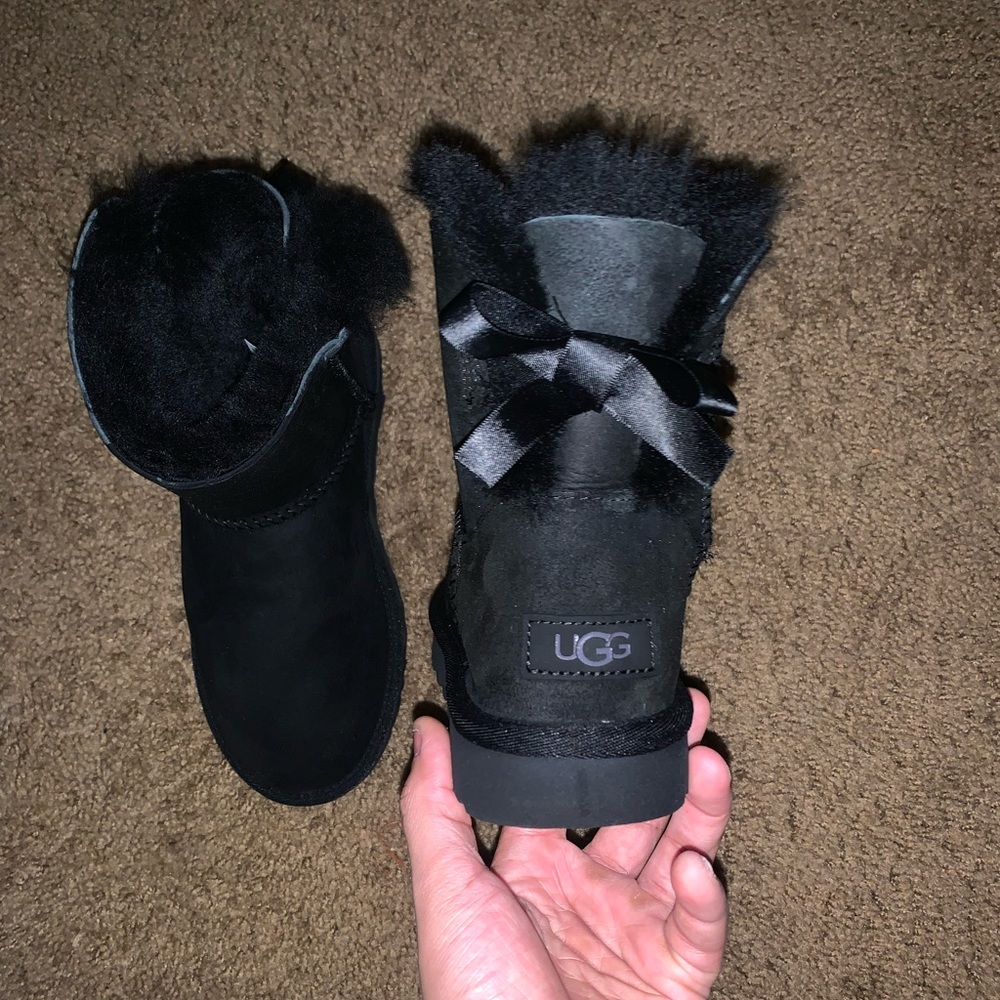 Black Mini Bailey Bow UGG Boots